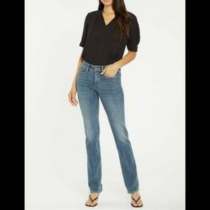 NWT NYDJ Jeans MARILYN Straight LIFT TUCK